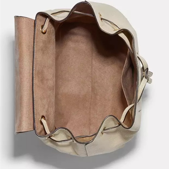 Coach X Jean Michel Basquiat Kleo Backpack - Picture 14 of 15